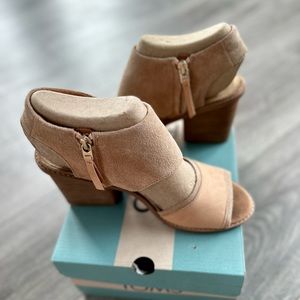 TOMS Majorca Block Heel Sandals | 7.5 | Like New in Box